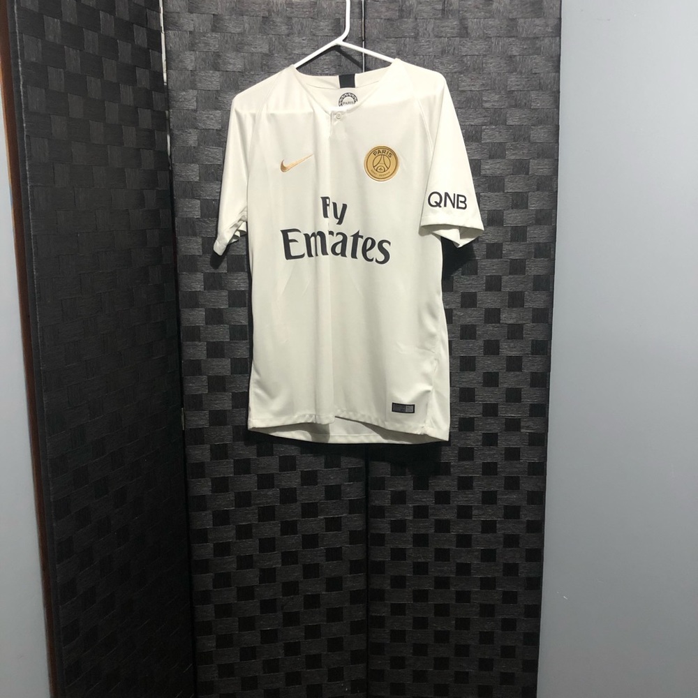 2018-2019 away jersey